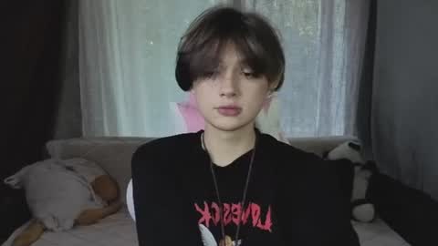 Em0 Slut online show from July 9, 4:00 pm