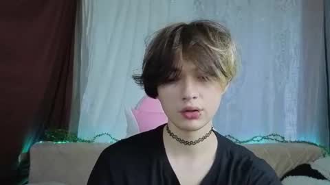 Em0 Slut online show from July 12, 4:20 pm