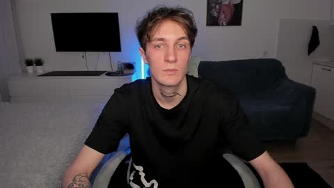 Snapshot of lastnight4you chatting on December 17, 5:58 pm acie online show from December 17, 5:58 pm