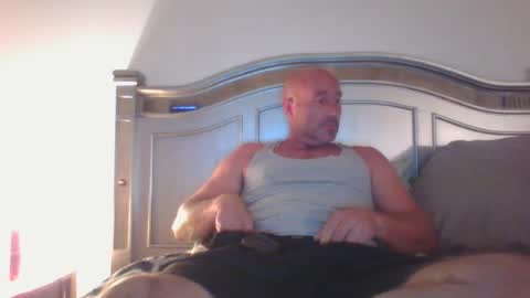 Snapshot of lastoriginal82 chatting on July 19, 2:04 am lastoriginal82 online show from July 19, 2:04 am