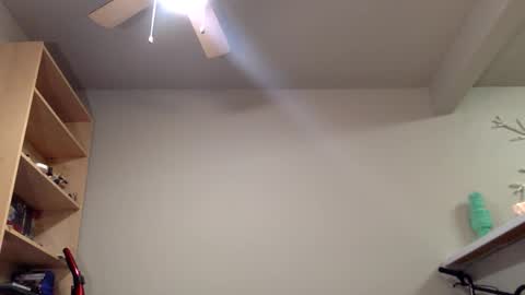 Roxy blue online show from February 25, 9:08 am