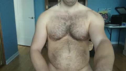 Snapshot of latenightlunch chatting on December 5, 2:36 pm Latenightlunch online show from December 5, 2:36 pm