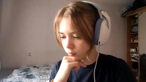 Linet online show from May 15, 8:21 am