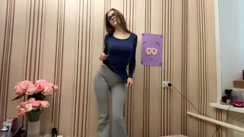 Snapshot of latiapetosa chatting on July 16, 4:13 pm Mia online show from July 16, 4:13 pm