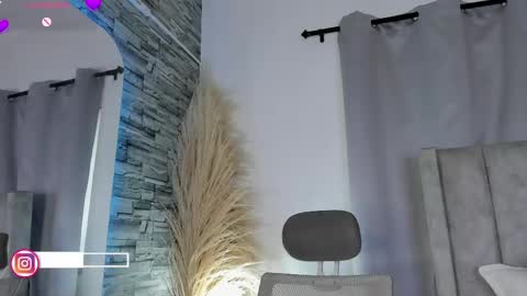 Snapshot of latikamarala_ chatting on June 7, 2:21 pm Lorena online show from June 7, 2:21 pm