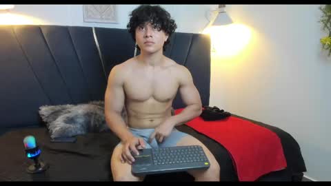 latin_beastx online show from May 12, 8:50 pm