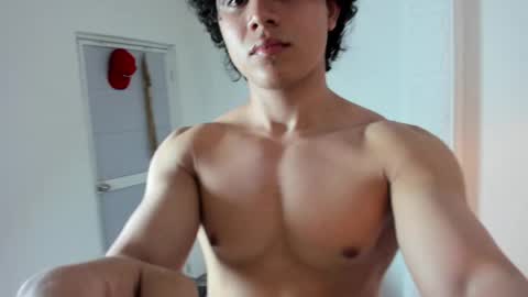 latin_beastx online show from May 13, 8:06 pm