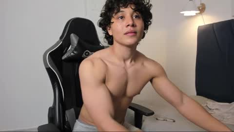 latin_beastx online show from May 14, 8:04 pm