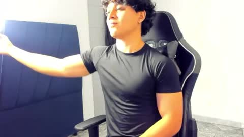 latin_beastx online show from May 23, 8:24 pm