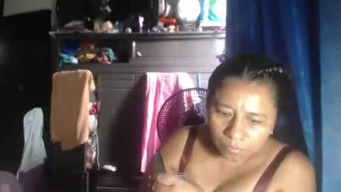 Snapshot of latin_big_boobs chatting on May 24, 9:53 pm latin_big_boobs online show from May 24, 9:53 pm