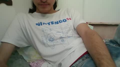 Snapshot of latin_boi6 chatting on November 4, 1:54 pm Angel online show from November 4, 1:54 pm