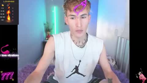 latin_boysxxx_ online show from March 16, 1:11 am