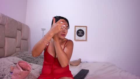 Snapshot of latin_couple20y chatting on March 17, 9:18 pm Johana y Santiago online show from March 17, 9:18 pm