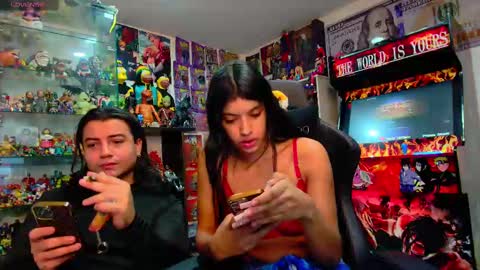 Snapshot of latin_couple77 chatting on February 16, 1:47 am Sara y Andy online show from February 16, 1:47 am