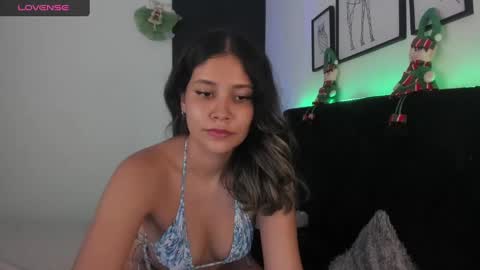 Hanna  online show from December 7, 8:38 pm