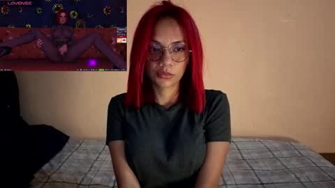 Snapshot of latina_french chatting on February 26, 3:22 pm leidy online show from February 26, 3:22 pm