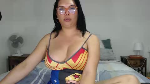 Snapshot of latinaflower_ts chatting on May 9, 4:28 am FLOR SALVAJE online show from May 9, 4:28 am