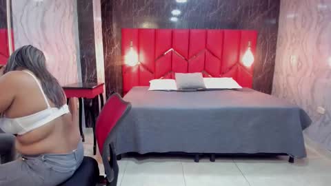 EMMA   online show from February 5, 2:11 pm