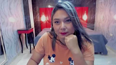 EMMA   online show from February 9, 2:32 pm