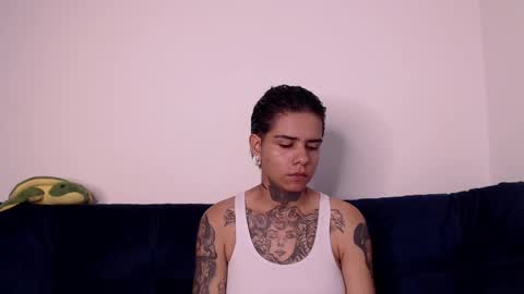 Snapshot of latinaleksa chatting on December 1, 10:43 pm Alex online show from December 1, 10:43 pm