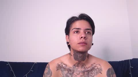 Snapshot of latinaleksa chatting on December 14, 4:42 pm Alex online show from December 14, 4:42 pm