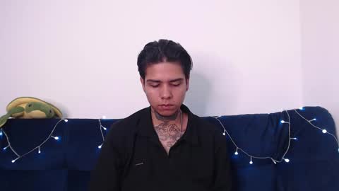 Snapshot of latinaleksa chatting on December 15, 8:58 pm Alex online show from December 15, 8:58 pm