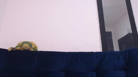 Snapshot of latinaleksa chatting on December 22, 6:04 pm Alex online show from December 22, 6:04 pm