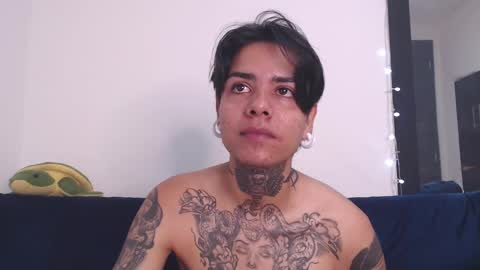 Snapshot of latinaleksa chatting on December 23, 2:50 pm Alex online show from December 23, 2:50 pm