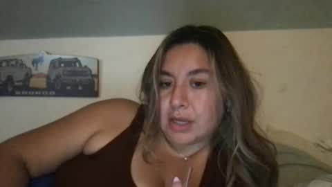 latinalinda02 online show from November 9, 4:22 am