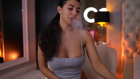 Latina online show from June 17, 6:09 pm