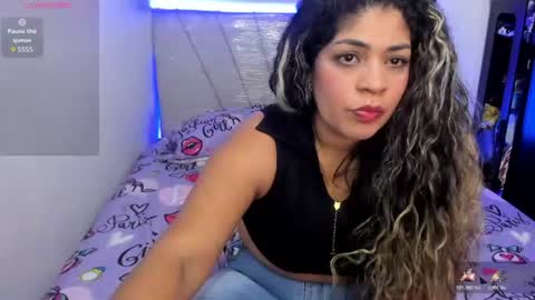 latinamav22 online show from June 17, 1:19 am