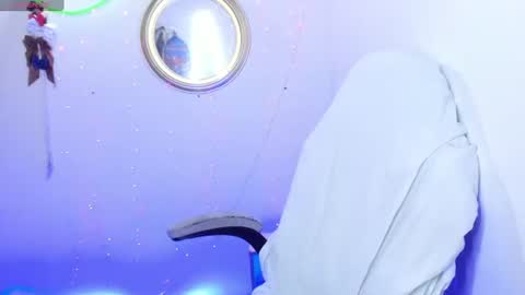 latinamav22 online show from June 30, 10:55 pm