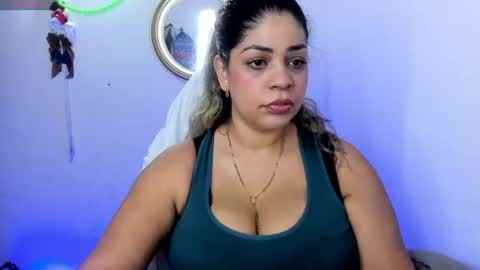 latinamav22 online show from July 3, 4:13 pm