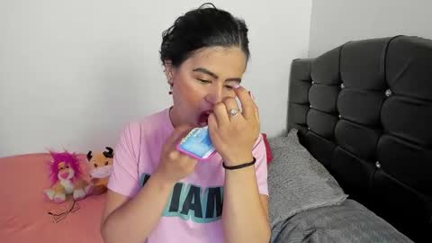 Luna  online show from March 6, 2:02 pm