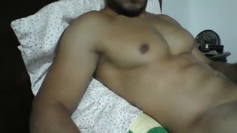Snapshot of latinboy_26 chatting on January 2, 5:14 am latinboy_26 online show from January 2, 5:14 am