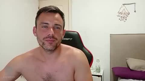 LatinBlueBoy online show from September 15, 9:59 pm