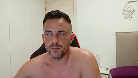 LatinBlueBoy online show from September 16, 8:43 pm