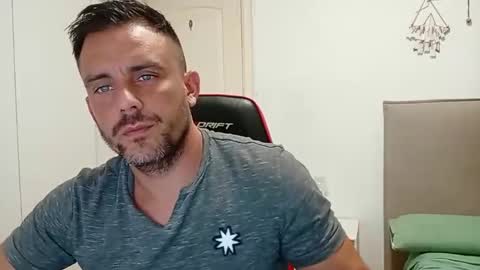 LatinBlueBoy online show from September 21, 7:04 pm