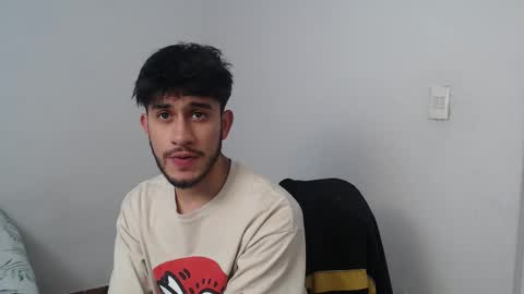 Snapshot of latinbunny7779 chatting on December 8, 11:19 pm camilo online show from December 8, 11:19 pm