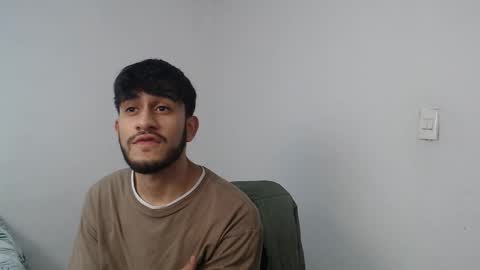 Snapshot of latinbunny7779 chatting on December 11, 10:38 pm camilo online show from December 11, 10:38 pm