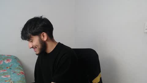 Snapshot of latinbunny7779 chatting on December 16, 11:28 pm camilo online show from December 16, 11:28 pm