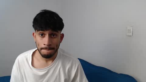 Snapshot of latinbunny7779 chatting on December 25, 2:03 am camilo online show from December 25, 2:03 am