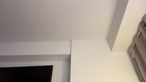 Hi -  online show from February 12, 5:02 am