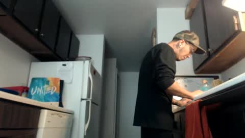 Snapshot of latinfyre chatting on December 11, 12:12 am Chris online show from December 11, 12:12 am