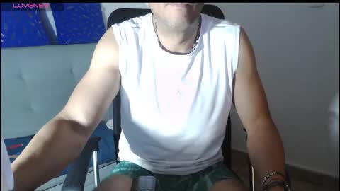 latinmartin254 online show from March 5, 12:39 am