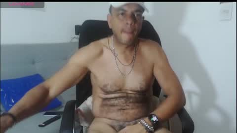 latinmartin254 online show from May 23, 2:06 am