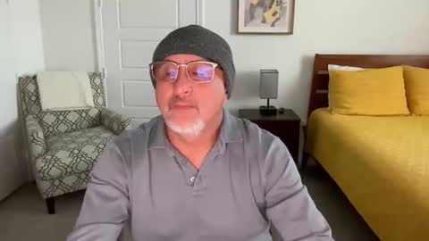 QS - INDEPENDENT MODEL online show from October 30, 11:16 pm