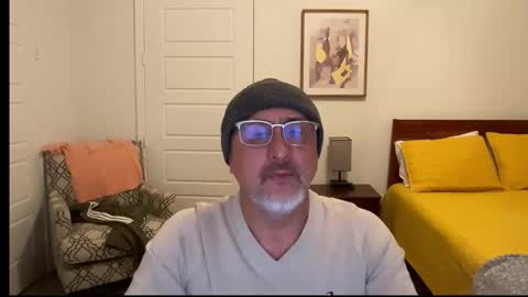 QS - INDEPENDENT MODEL online show from December 21, 5:14 am