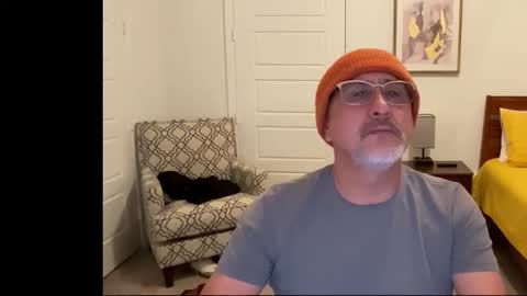 QS - INDEPENDENT MODEL online show from January 7, 4:59 am