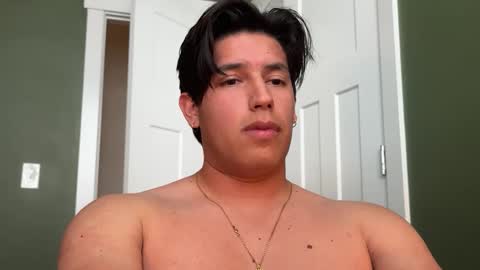 latino_hotcb1 online show from February 7, 9:15 pm